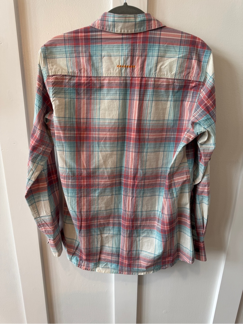Ariat Women’s Rebar Vanilla Ice Plaid Made Tough Durastretch Work Shirt
Size Med - Picture 3 of 8